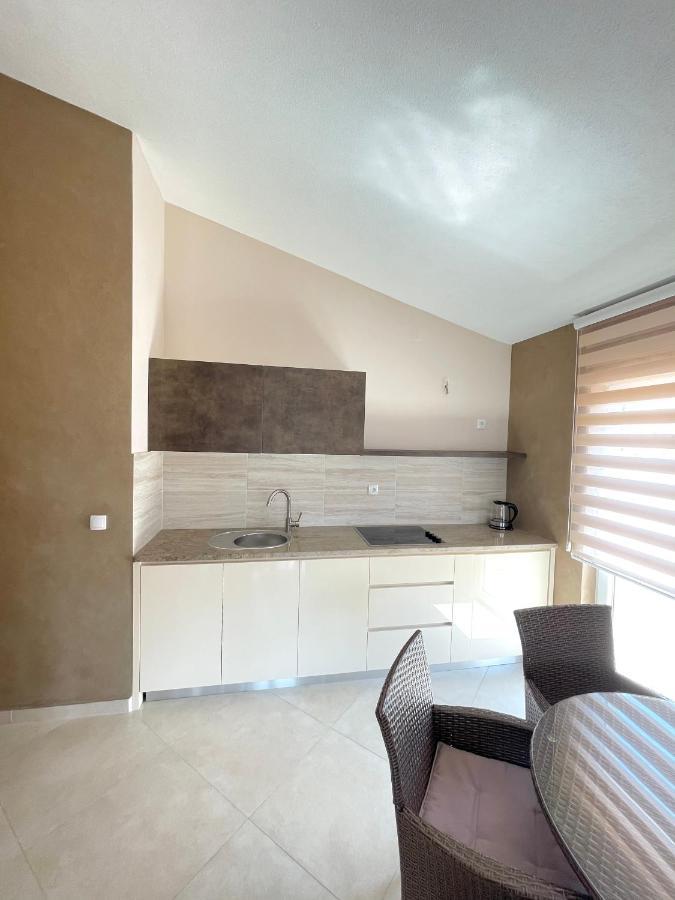 Apartments Harris Ulcinj Exterior foto
