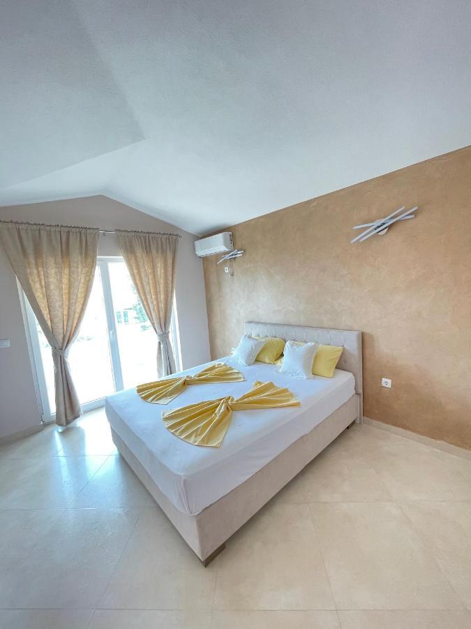 Apartments Harris Ulcinj Exterior foto